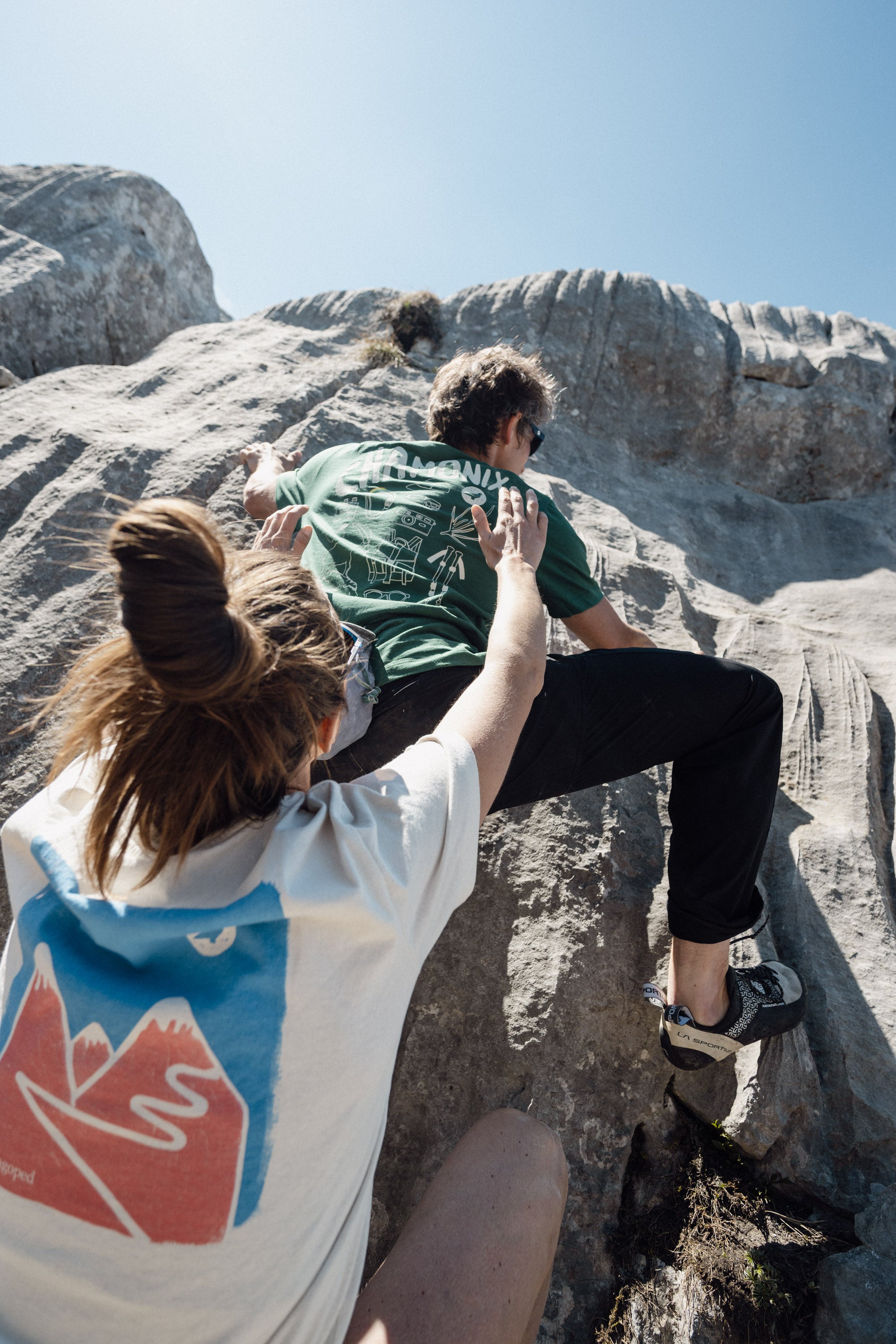Homme en t-shirt Dove 150 Tools Lagoped, tenue décontractée pour le retour de rando