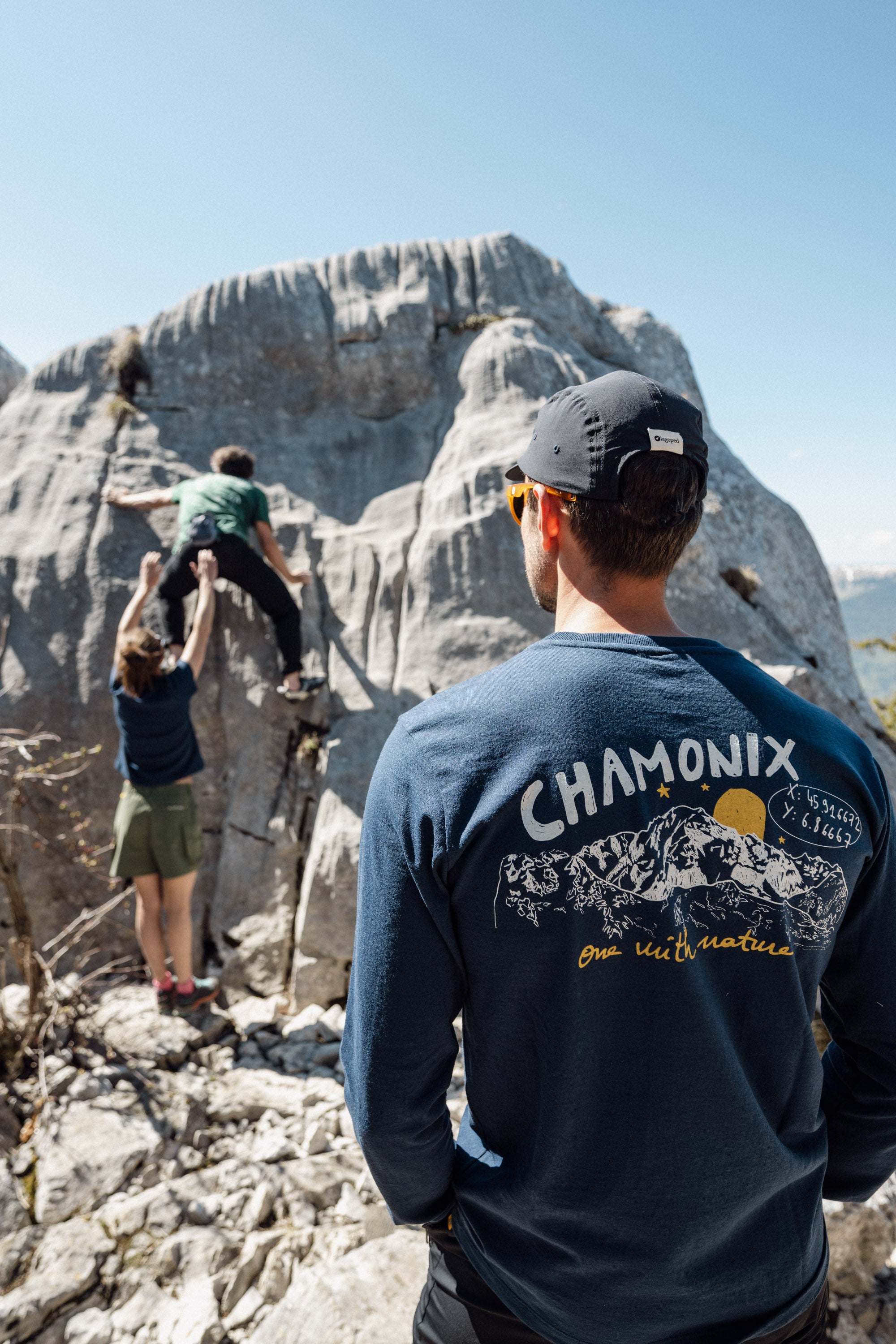 T-shirt Falco Chamonix Lagoped porté au sommet, esprit montagne et aventure