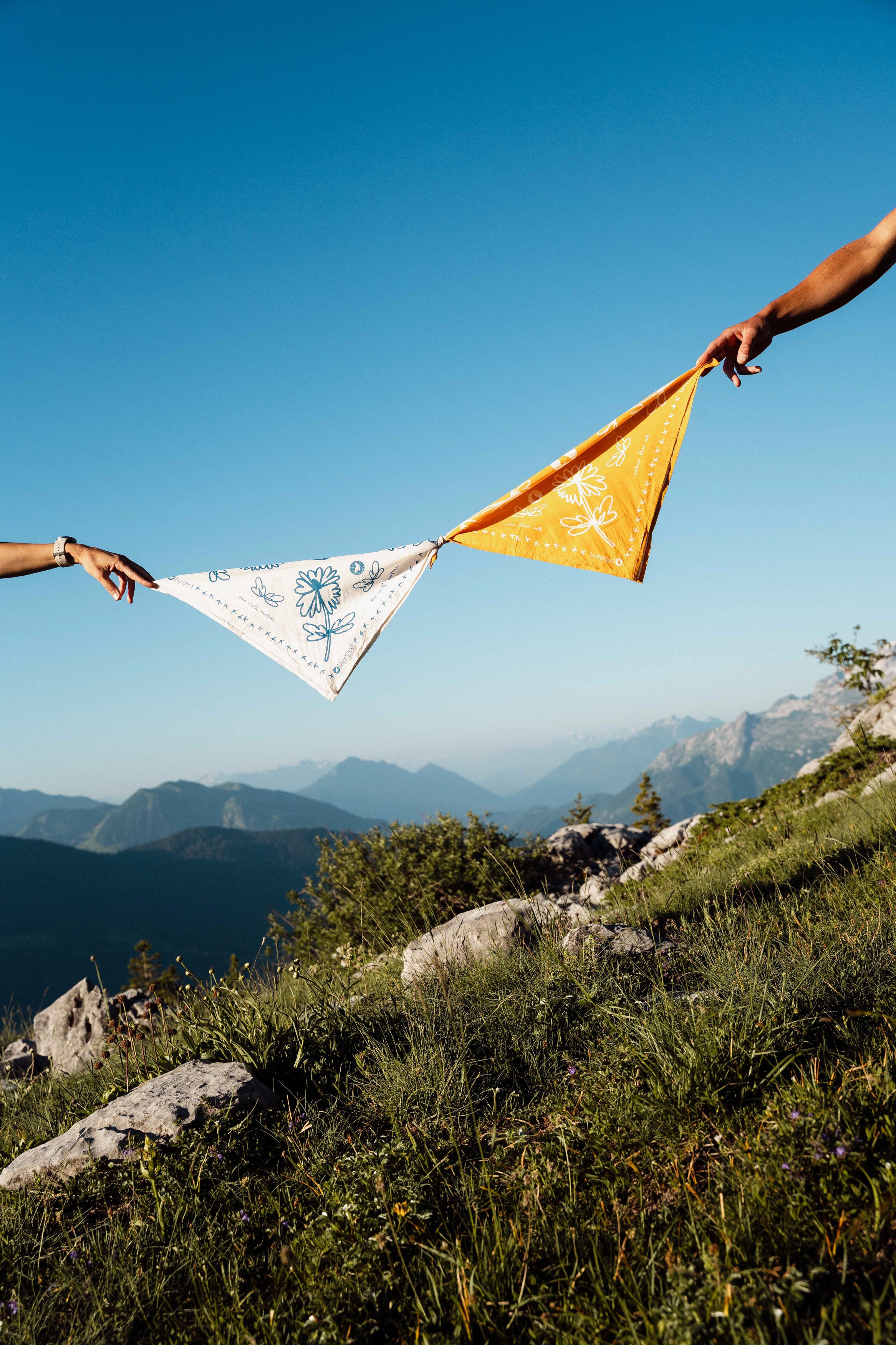 Détail coton recyclé et fabriqué en Italie  Lagoped bandana Heron